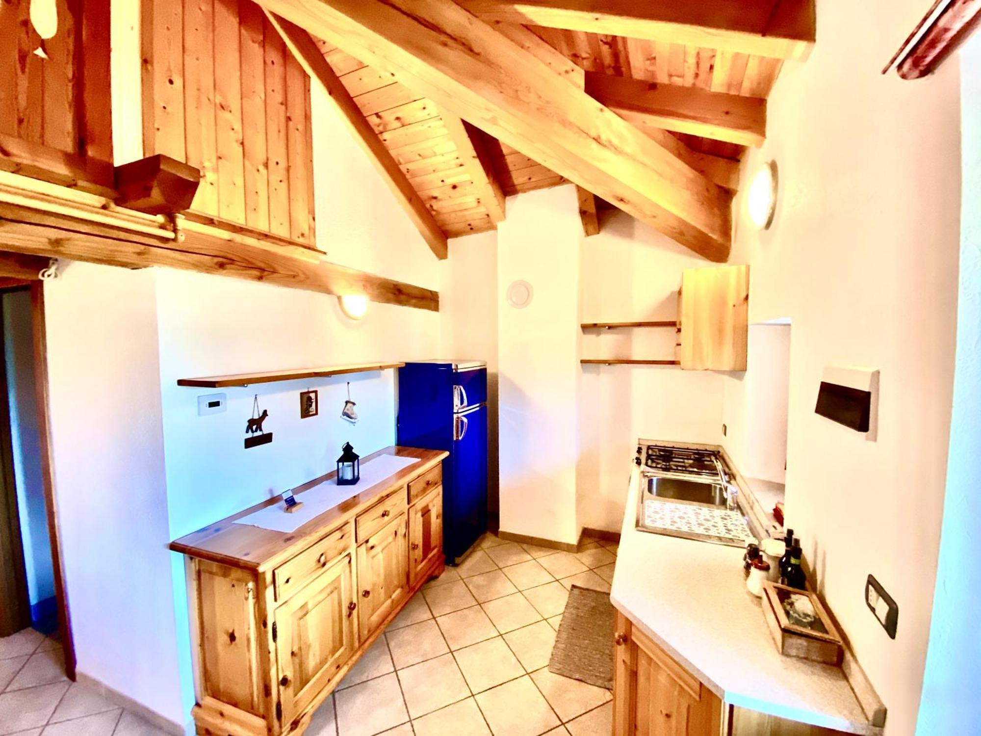 Appartement Attico Panoramico Con Soppalco à Gignod Extérieur photo
